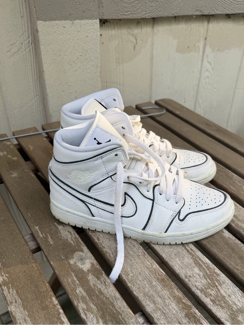 Nike Air Jordan 1 Mid White with Black Iridescent Piping 8.5